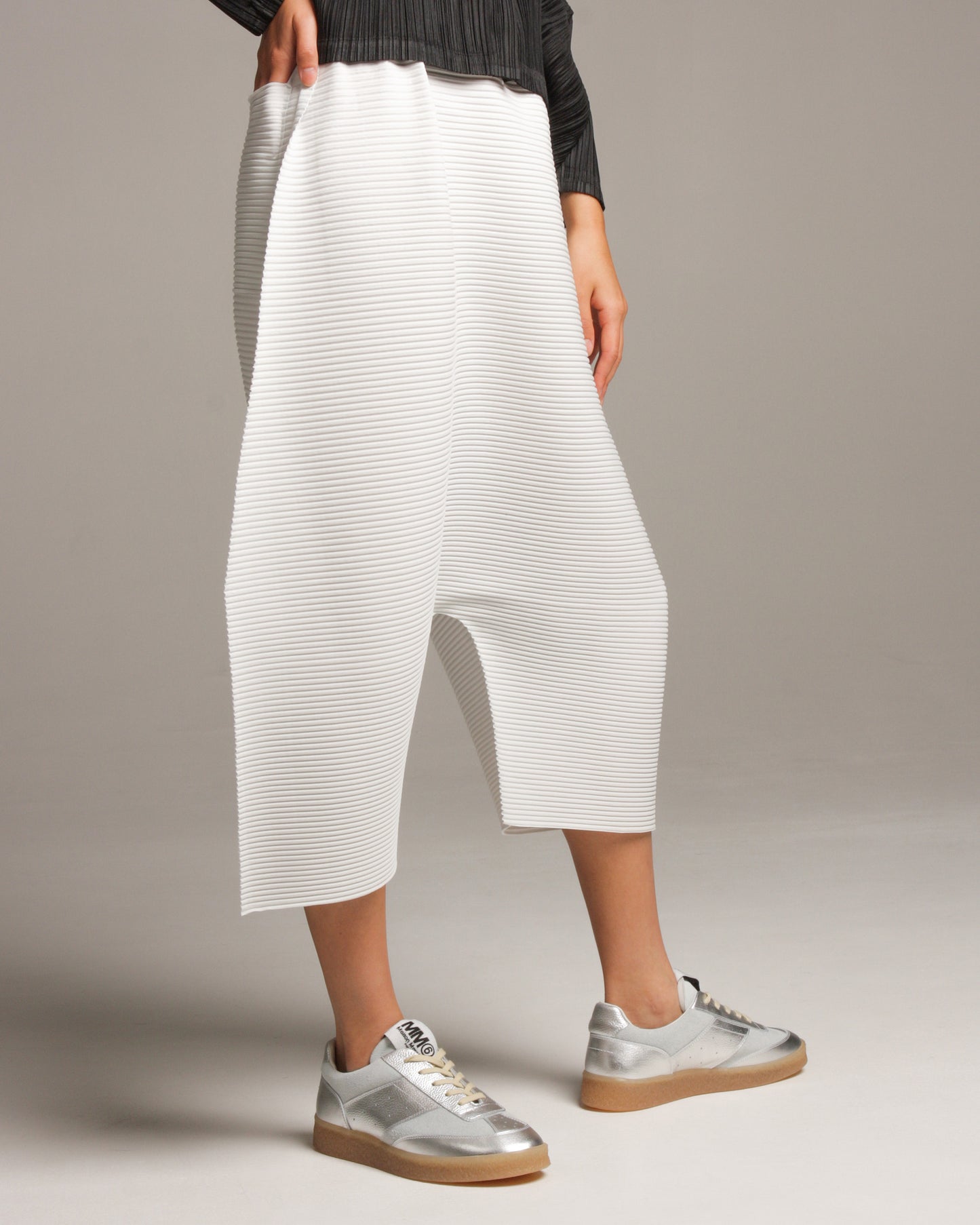 White Drop Crotch Horizontal Pleated Pant