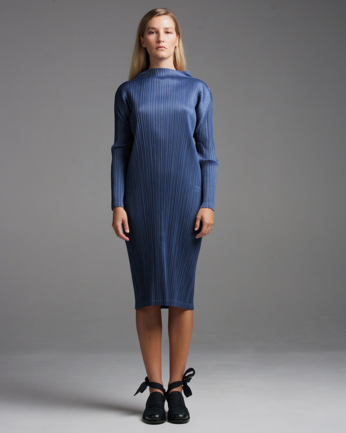 Blue High Neck Longsleeve Dress