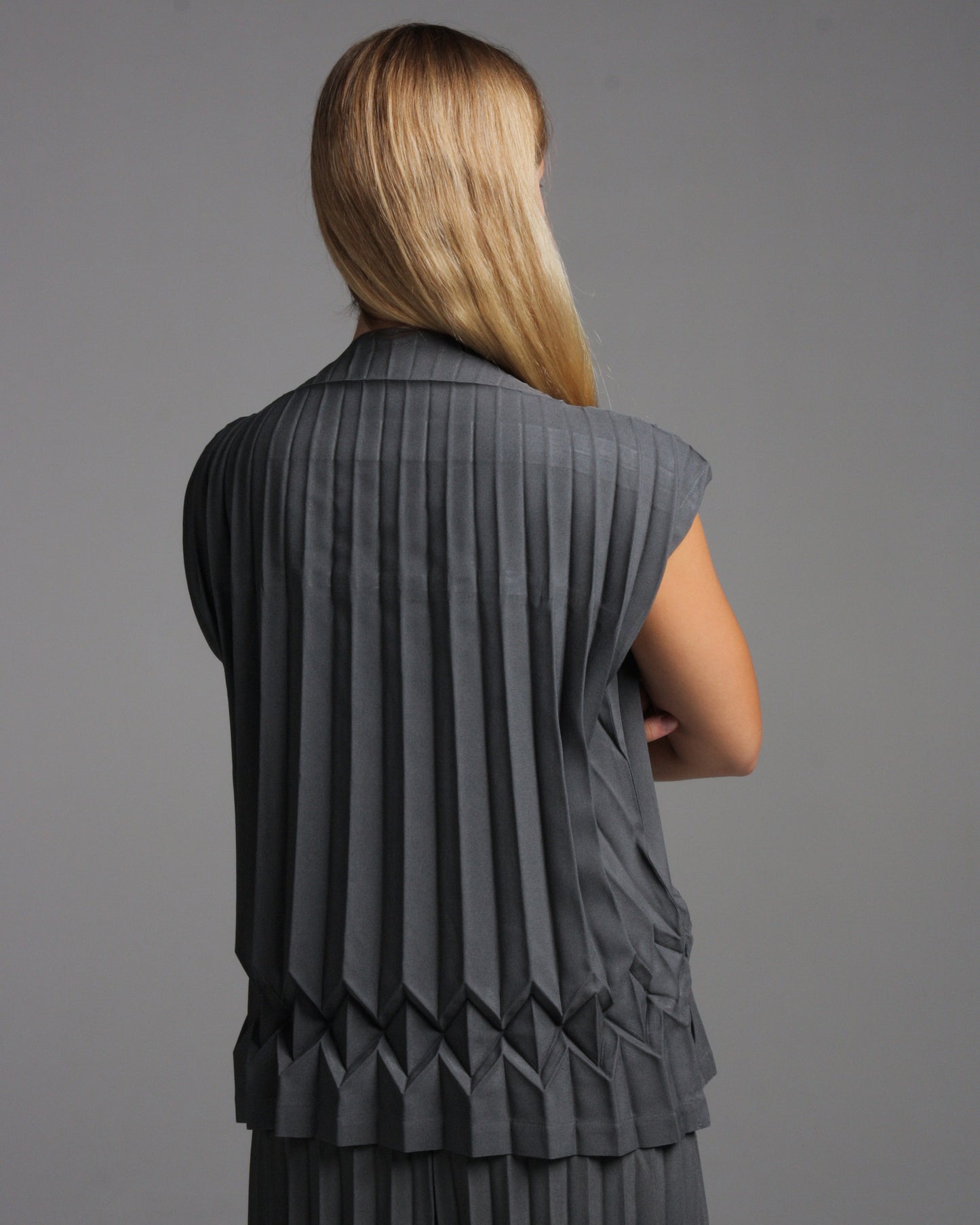 Cube Pleats Grey Blouse