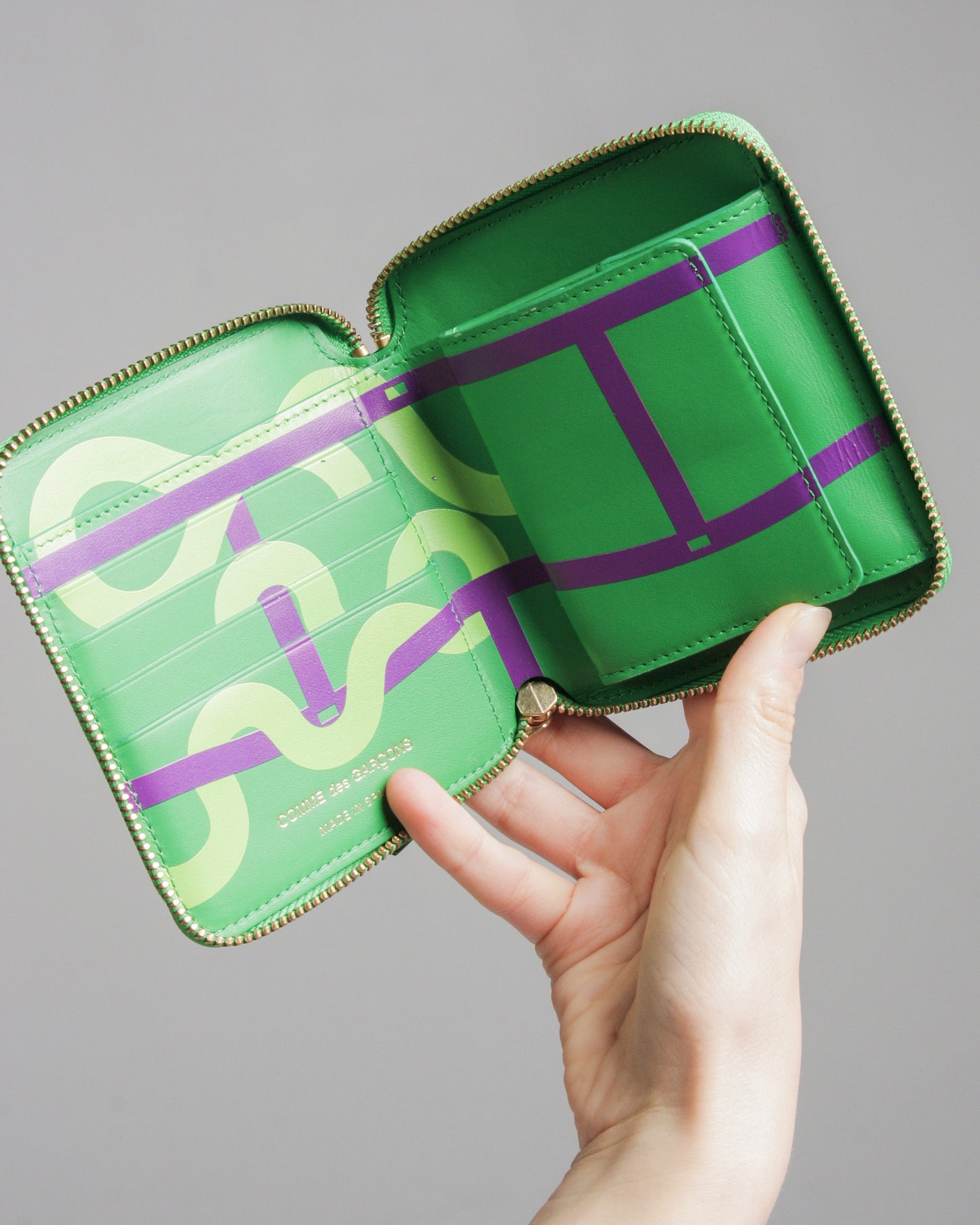 Ruby Eyes Green Fold Out Wallet