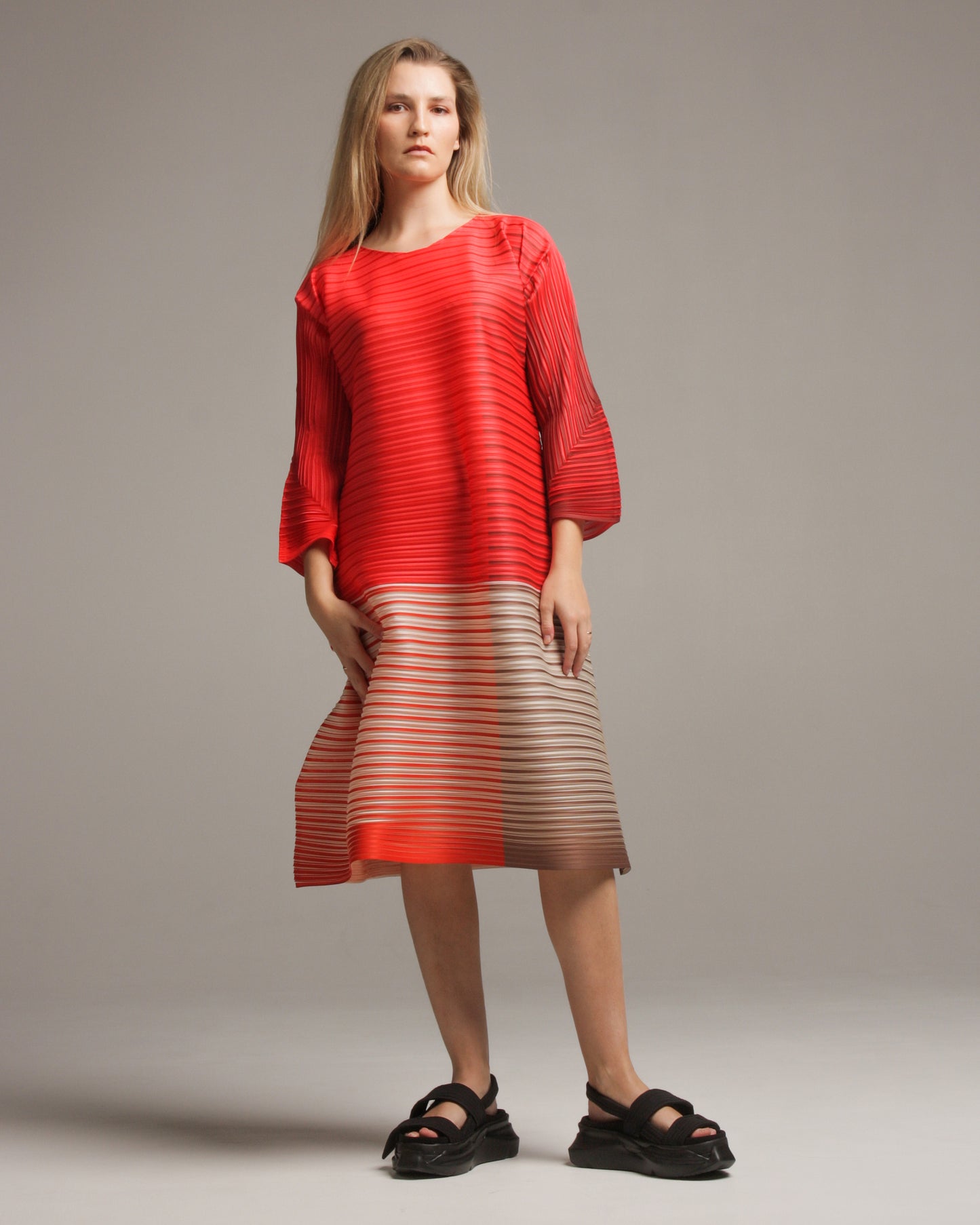 Red Alt Ray Gradient Dress