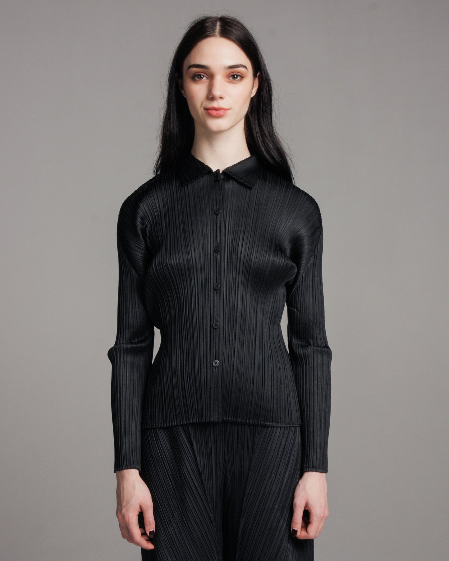 Black Longsleeve Pleated Button-up Top