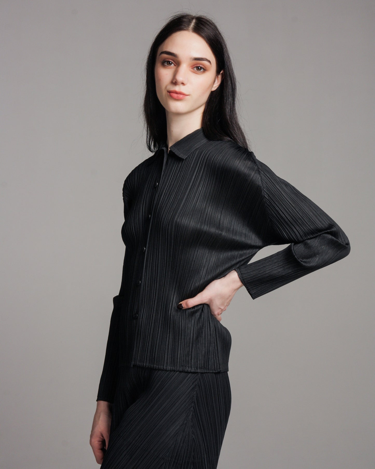 Black Longsleeve Pleated Button-up Top