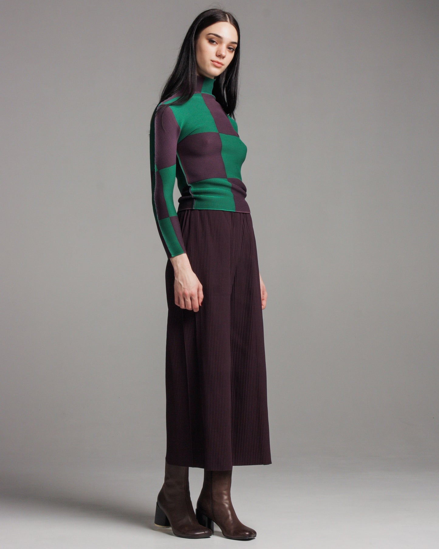 Aubergine Fine Knit Wide Leg Pleated Pants