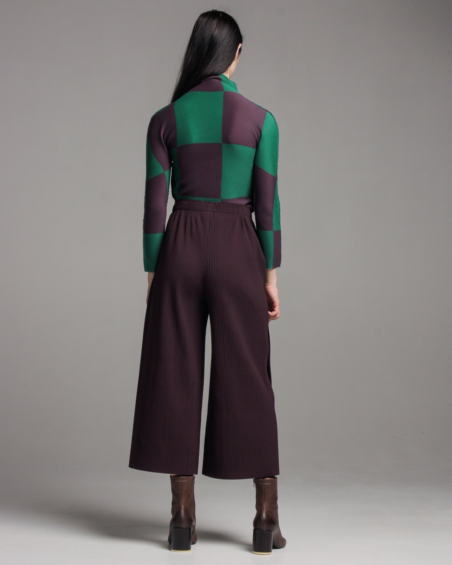 Aubergine Fine Knit Wide Leg Pleated Pants