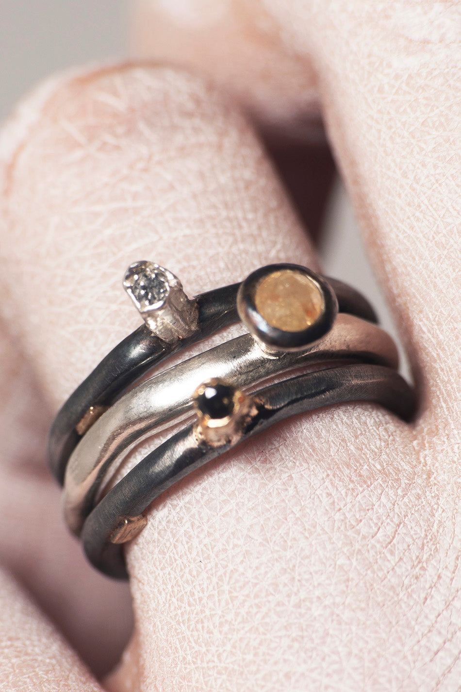 Hata Gold Black Diamond Ring